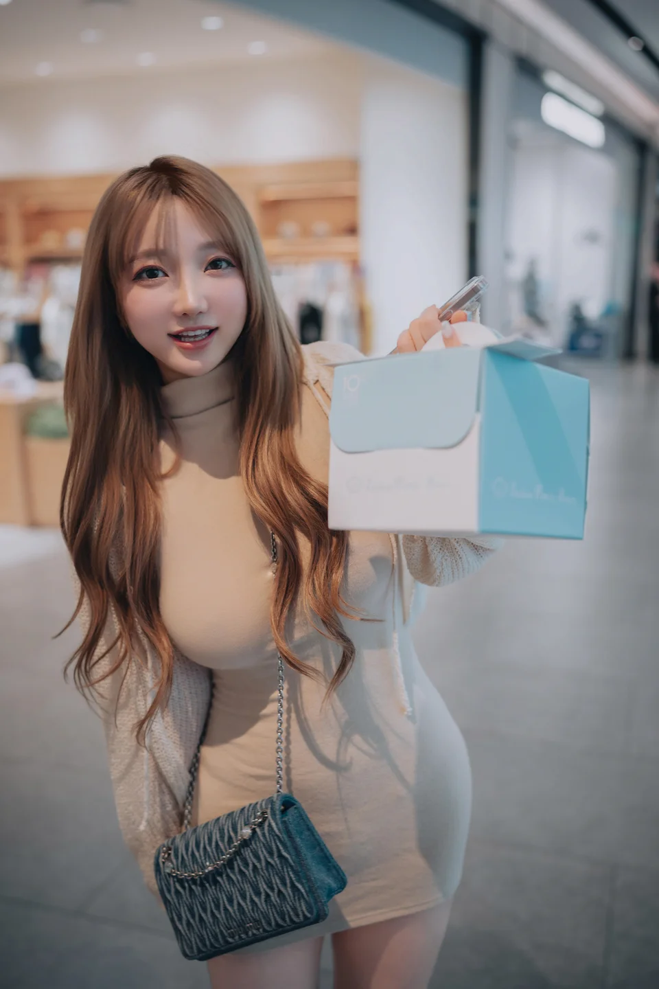 孙乐乐(Son Ye-Eun)-115 Happy Solo Birthday [251P-982MB] tg@simisebaisi 【丝足阁】034.webp